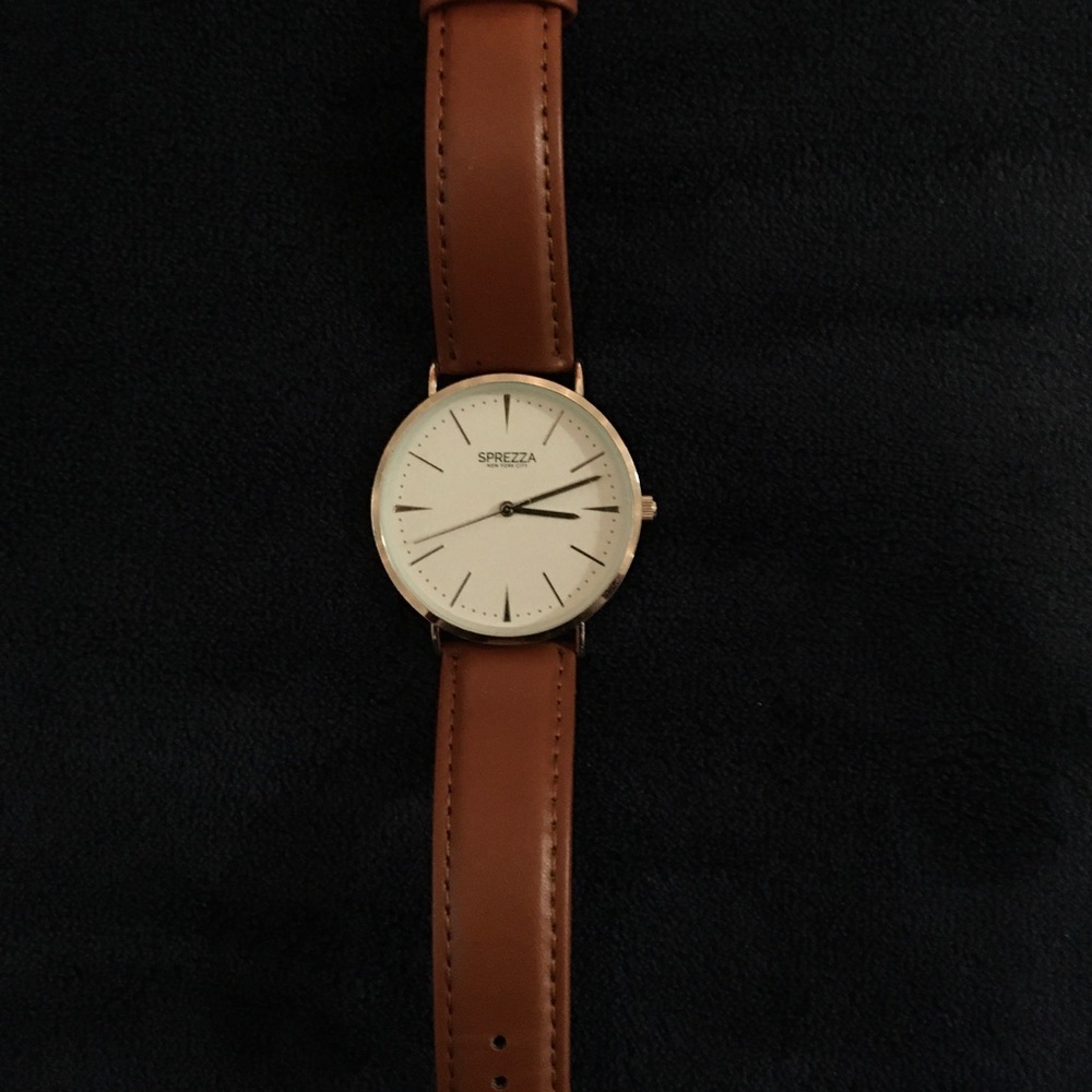 Sprezza leather band watch
